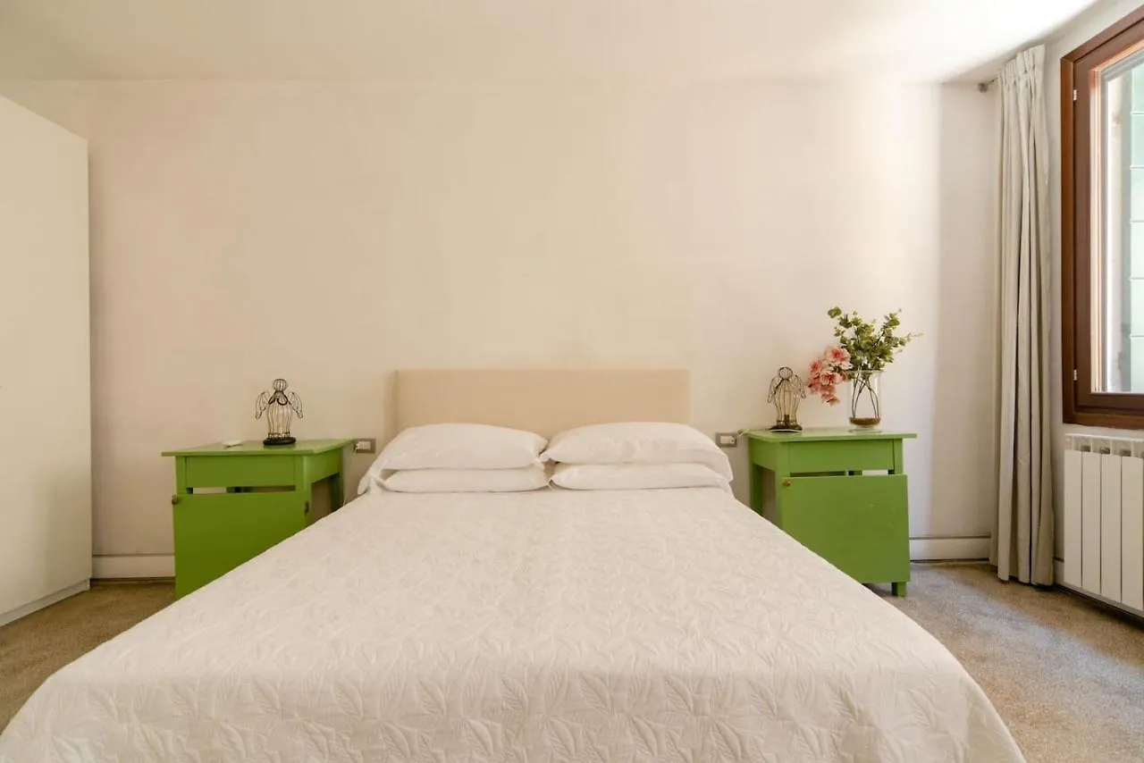 Melusina Homes Venice Historical Center Italy