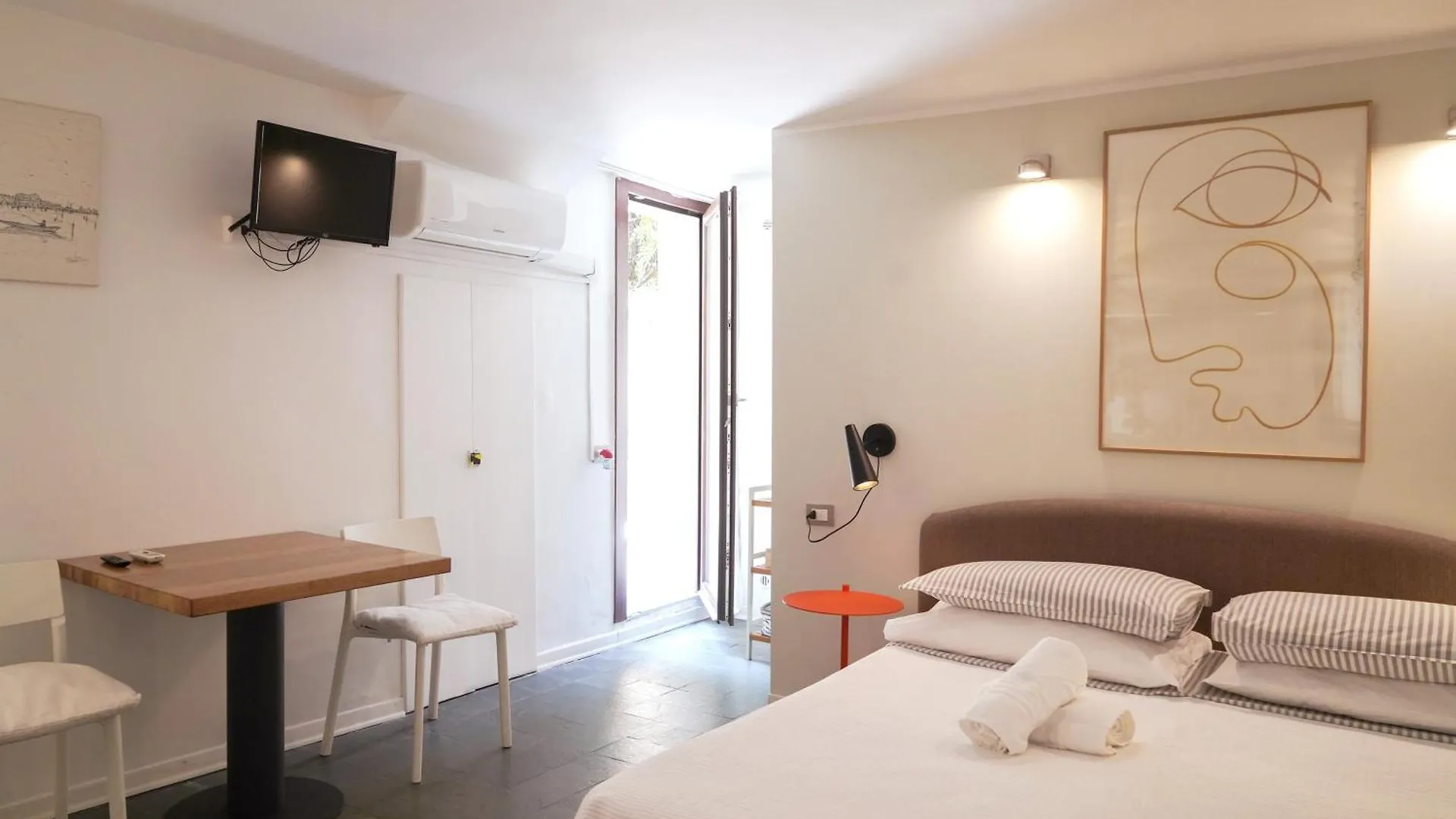 Melusina Homes Venice Historical Center 0*,  Italy
